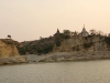 Vues de temples de Bagan depuis le fleuve