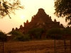 Temple de Bagan au coucher de soleil